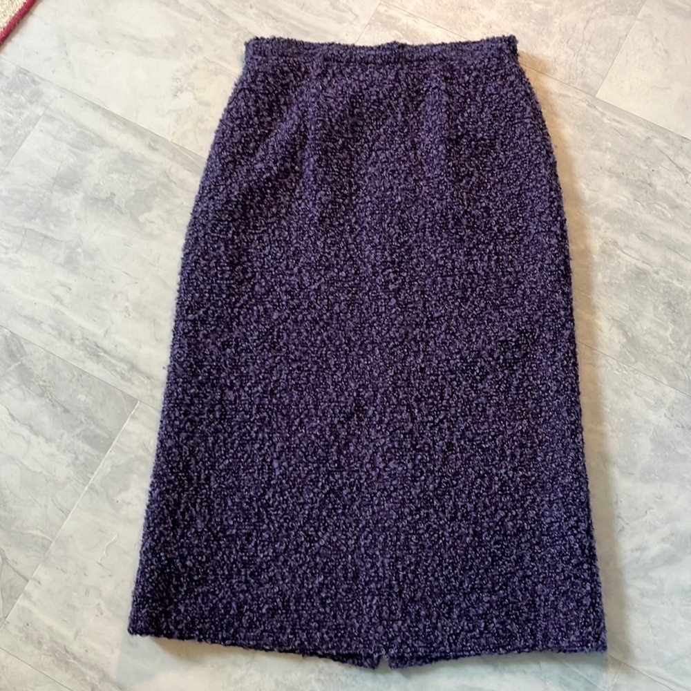 Bantry Bay  pencil skirt  elegant purple heavily textured  EUC   Size S/P